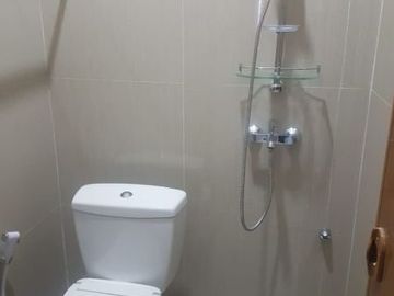BU RUMAH MEWAH SEMI FURNISH SIAP HUNI DEKAT UNRIYO JOGJA