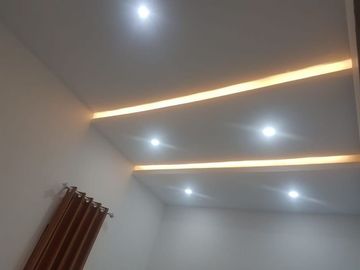 BU RUMAH MEWAH SEMI FURNISH SIAP HUNI DEKAT UNRIYO JOGJA