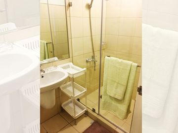 FULLY FURNISHED 3 BR UNIT FOR RENT AT TWO SERENDRA BGC