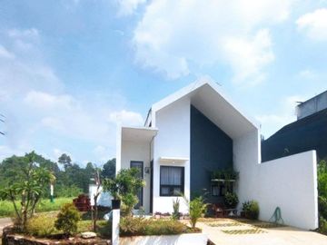 Hunian asri dp 30JTan Rumah cantik rasa villa di Cikalang CIleunyi
