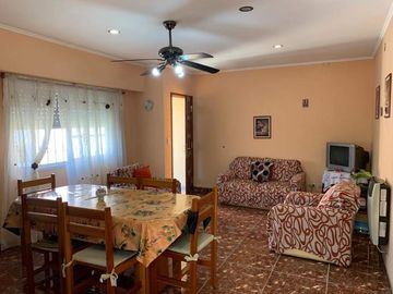 Departamento Tipo Casa en venta en Wilde Centro