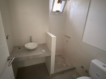 Casa a la Laguna en El Cantón Norte
