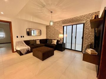 Casa en Venta en Fraccionamiento Denali Con Recámara en Planta Baja