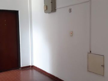 Departamento de 2 dormitorios y 2 baños en microcentro