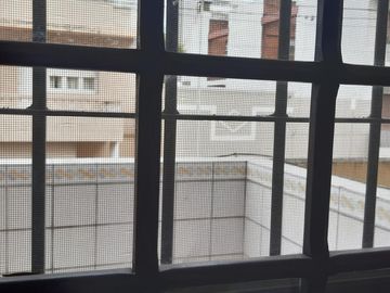 Departamento de 2 dormitorios y 2 baños en microcentro