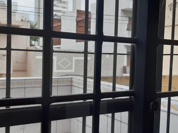 Departamento de 2 dormitorios y 2 baños en microcentro