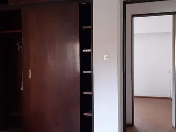 Departamento de 2 dormitorios y 2 baños en microcentro