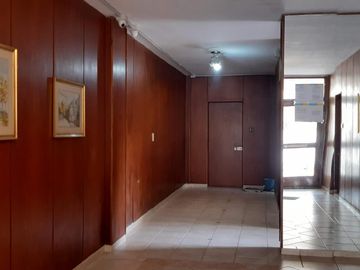 Departamento de 2 dormitorios y 2 baños en microcentro