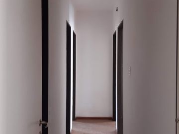 Departamento de 2 dormitorios y 2 baños en microcentro