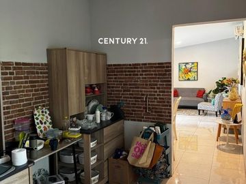 Rumah 1 Lantai Siap Huni Di Jakarta Barat WT 17756
