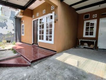 Rumah dijual di Titan Asri Malang