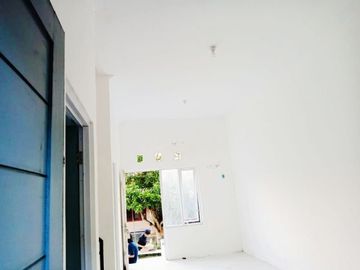 RUMAH SIAP HUNI 2 LANTAI UTARA ALUN - ALUN WATES