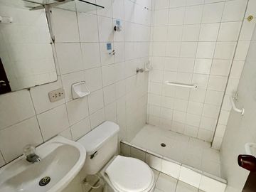 casa-local en venta en la playa. Cod V12517