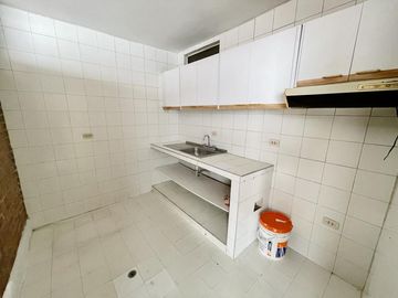 casa-local en venta en la playa. Cod V12517