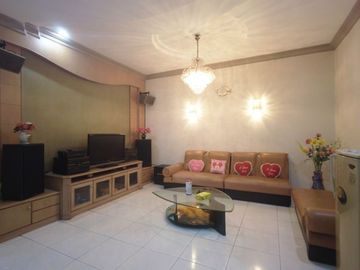Villa di Jl. Malaka ( Dekat Madong Lubis )