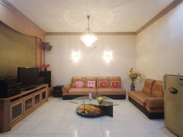 Villa di Jl. Malaka ( Dekat Madong Lubis )