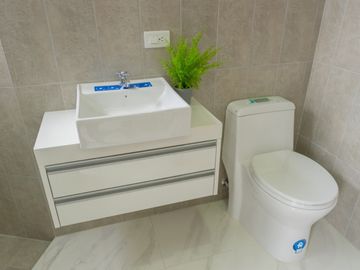 Departamentos de venta en Condominios Santorini, Norte de Guayaquil.