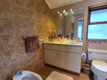 Casa en venta de 4 dorm. en Viña del Mar