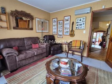 Casa en venta de 4 dorm. en Viña del Mar