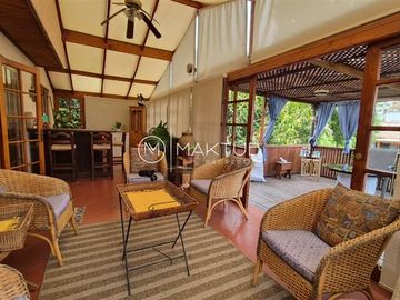Casa en venta de 4 dorm. en Viña del Mar