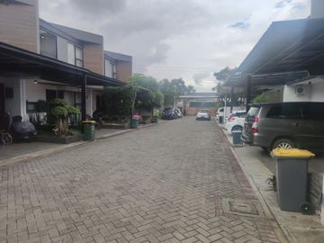 Rumah Minimalis Dalam Cluster di Tengah BSD dan Bintaro Rp. 2,1 M Nego