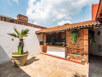 OPORTUNIDAD Casa en VENTA en Bosque de las Lomas (Privada Real de las Lomas)