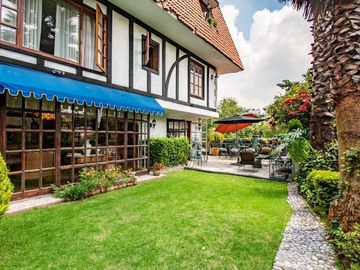 OPORTUNIDAD Casa en VENTA en Bosque de las Lomas (Privada Real de las Lomas)