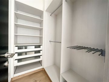 Departamento en Venta en Vista Golf, La Dehesa (Dúplex con Jardín privado)