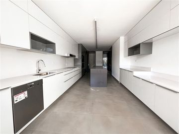 Departamento en Venta en Vista Golf, La Dehesa (Dúplex con Jardín privado)
