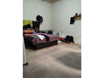VENTA CASA CON LOCAL COMERCIAL