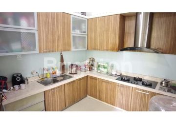 Dijual rumah HOOK Pakuwon City Palm Beach termurah nego