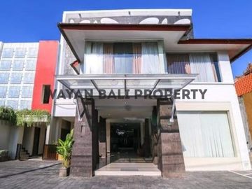 Bangunan Hotel Apartemen Di Kerobokan Seminyak Kuta Bali