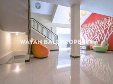 Bangunan Hotel Apartemen Di Kerobokan Seminyak Kuta Bali