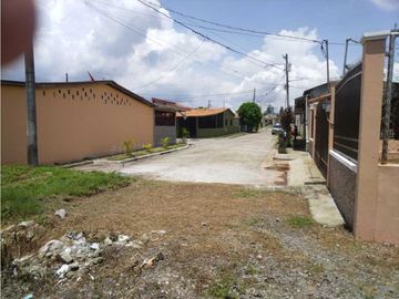 Se Vende Hermosa casa de esquina en Las Mañanitas, Los Nogales