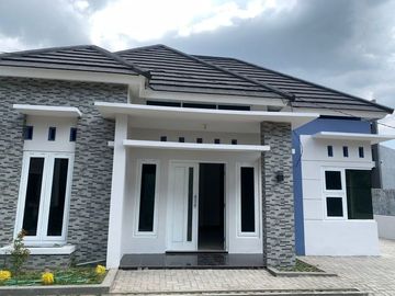 RUMAH SIAP HUNI TERLARIS DI SLEMAN DEKET JALAN JOGJA SOLO
