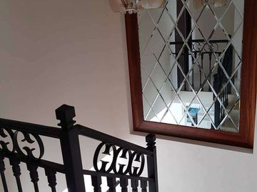 Venta de casa moderna en Urb. Casalaguna/Buen financiamiento/A pocos minutos de Riocentro Dorado y Plaza Batan.