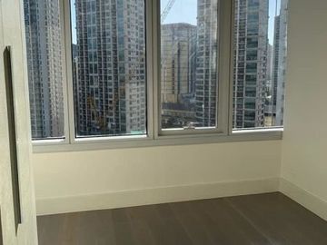 FOR SALE Proscenium Rockwell 2Bedroom Unit w parking