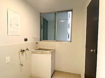 apartamento en arriendo en el tabor. Cod A127271