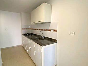 apartamento en arriendo en el tabor. Cod A127271