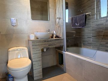 Casa en venta de 7 dorm. en Puerto Varas