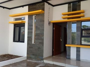 READY STOCK RUMAH MEWAH ALA VILA SIAP HUNI BEBAS BANJIR DKT TOL BUAHBATU