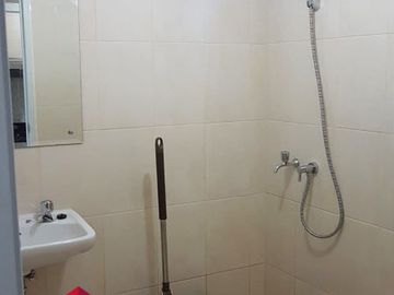 Disewa Apartemen Springlake Studio Furnish Tower Baru