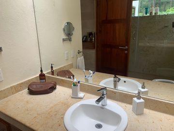 CASA EN VENTA EN AVANDARO CON EXCELENTE UBICACION