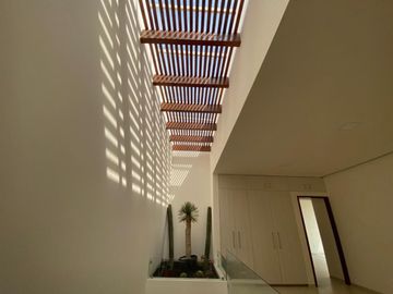 Estrene casa moderna en privada de 4 casas