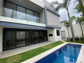 Estrene casa moderna en privada de 4 casas