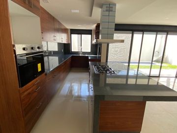 Estrene casa moderna en privada de 4 casas