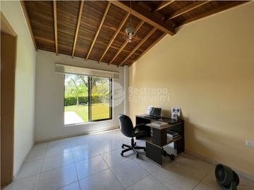 Casa en arriendo en conjunto campestre Makadamia, Manizales