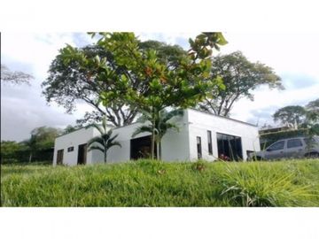 Casa en arriendo en conjunto campestre Makadamia, Manizales
