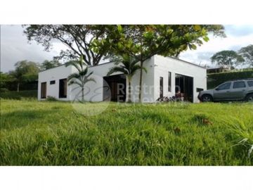 Casa en arriendo en conjunto campestre Makadamia, Manizales
