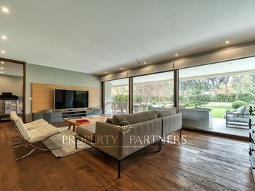 Espectacular Duplex con jardín en San Damián
